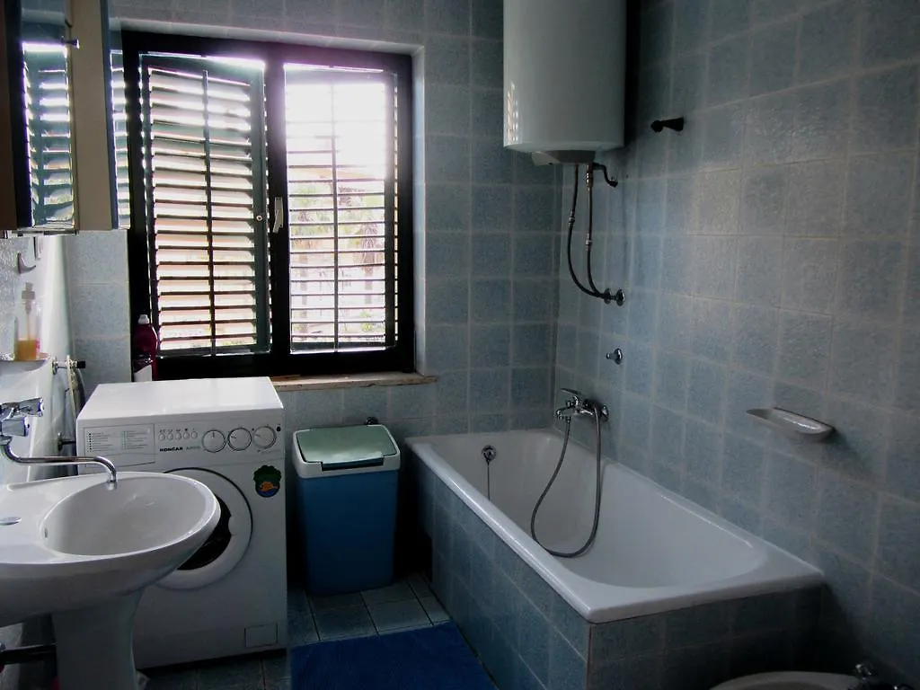 Holiday House Sara Opatija 0*,